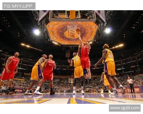 盘点湖人队史50分先生!詹眉入列,里夫斯先77上榜,科比鹤立鸡群 盘点湖人队史50分先生!詹眉入列,里夫斯先77上榜,科比鹤立鸡群